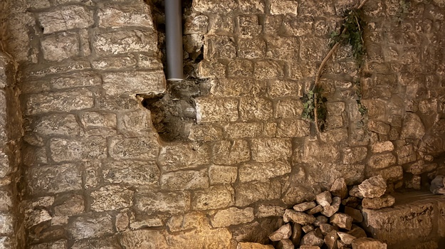 Povratak starog kamena na mjesto