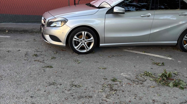 Mirno Parkiranje kod Škole