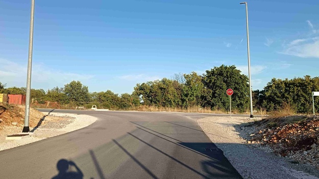"Nova regulacija prometa na križanju"