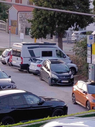 "Parkirališno