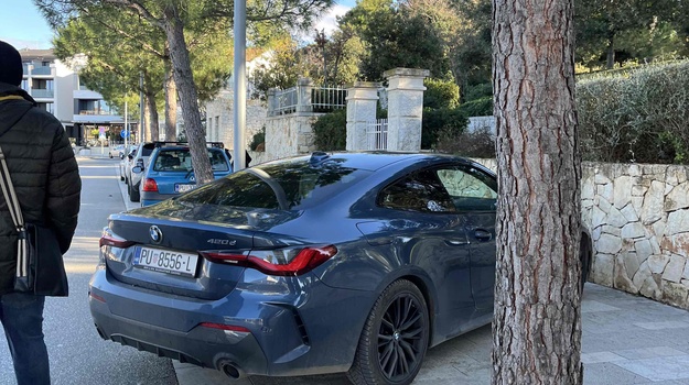 Nezakonito parkiranje vozila