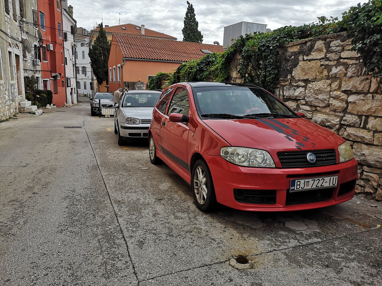 Vlasnik Je Bez Pardona Uklonio Stupi e I Parkirao Na Tom Mjestu Smart 