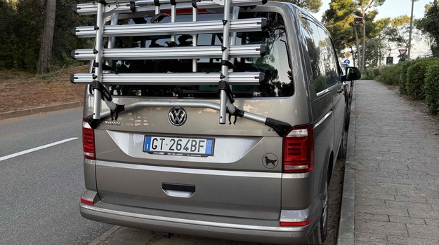 Noćni Prosvjednici Zauzimaju Radna Mjesta