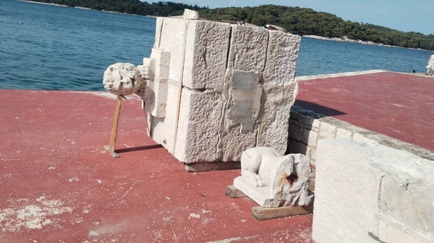 Urušavanje lava i mola
