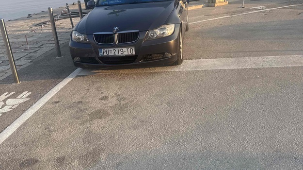 Zabranjeno parkiranje vozila