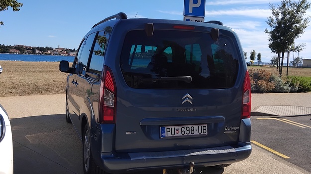 Povlašteno ljetno parkiranje bahatih
