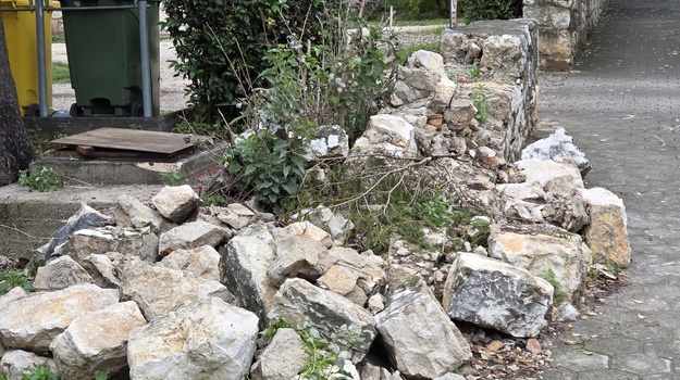 Neriješen problem u gradskoj ulici