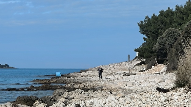 "Plastični Otpad Zagađuje Plažu"
