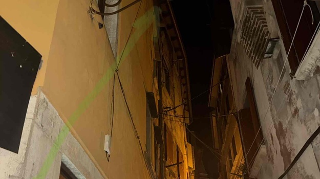 "Ulična Svjetiljka Grisije Ne Radi"