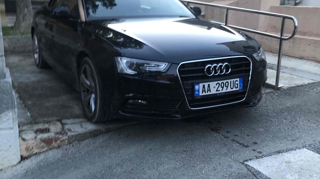 Neprimjereno parkiranje