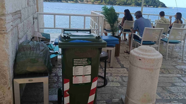 "Smeće kvari jutarnji pogled"