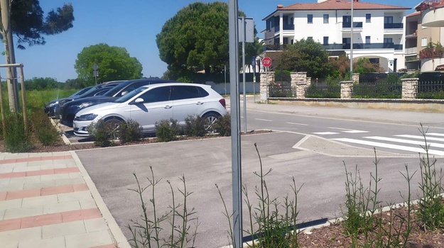 Znak za plažu kod "Albatrosa"