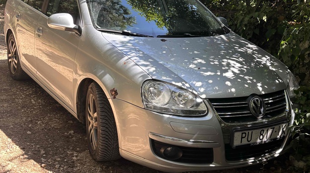 Nedopušteno parkiranje na šetnici