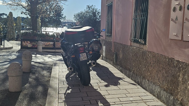 Neprikladno parkiranje ugrožava pješake