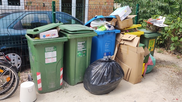 "Zeleni Otoci: Problem Odvoza Otpada"