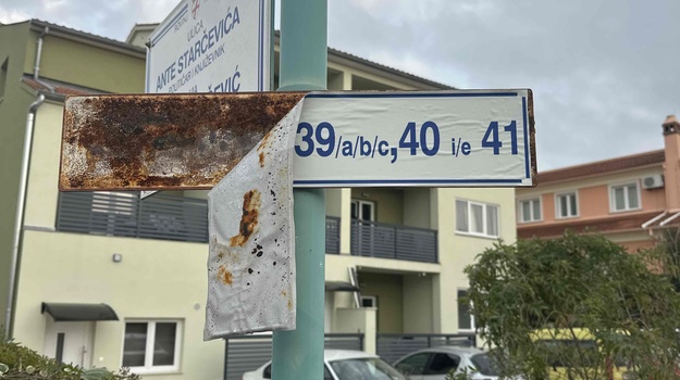 "Ploča otpada zbog lošeg rada"