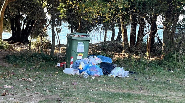 Pražnjenje Kanti na Cisterni