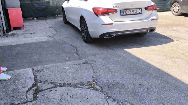 Nepropisno parkiranje ometa dostavu