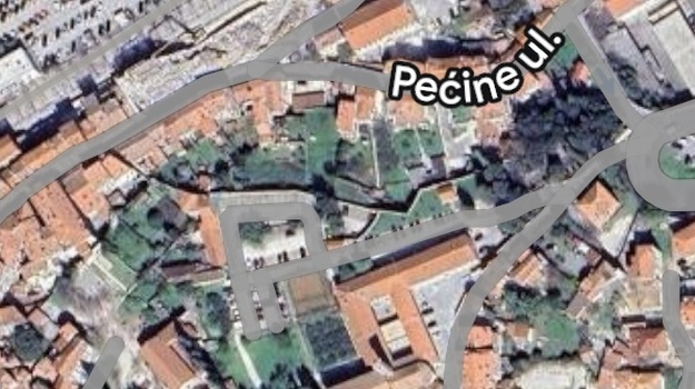 Okrenuti znak uzrokuje kaos