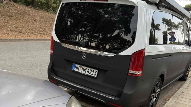 Noćenje u kamperu s zastorima