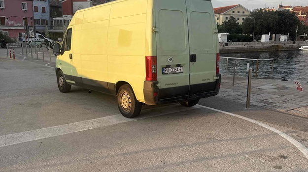 Zabranjeno parkiranje vozila