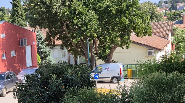 Nepropisno parkiranje kod vrtića