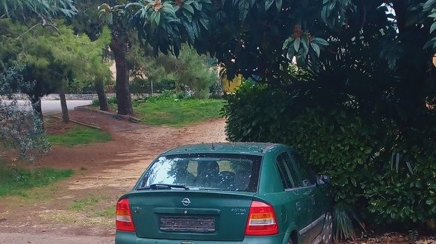 Napušteno vozilo u Rovinju