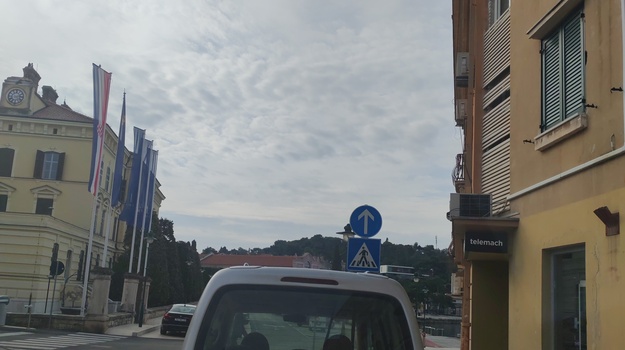 Zauzimanje taksi stajališta