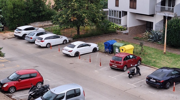 Motocikli zauzimaju mjesta za automobile